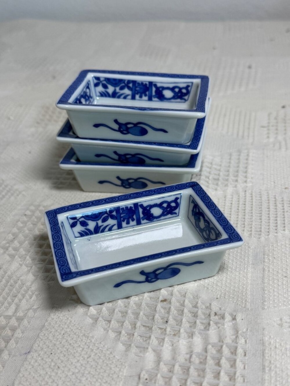 Blue White Japanese Sauce Dishes Set Of 4 Traditional Asian Soy Sauce Wasabi NEW